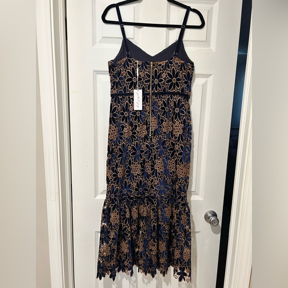 Petal & Pup Just Me Alara Navy Floral Lace Overlay Midi Trumpet Cocktail Dress - Picture 4 of 16